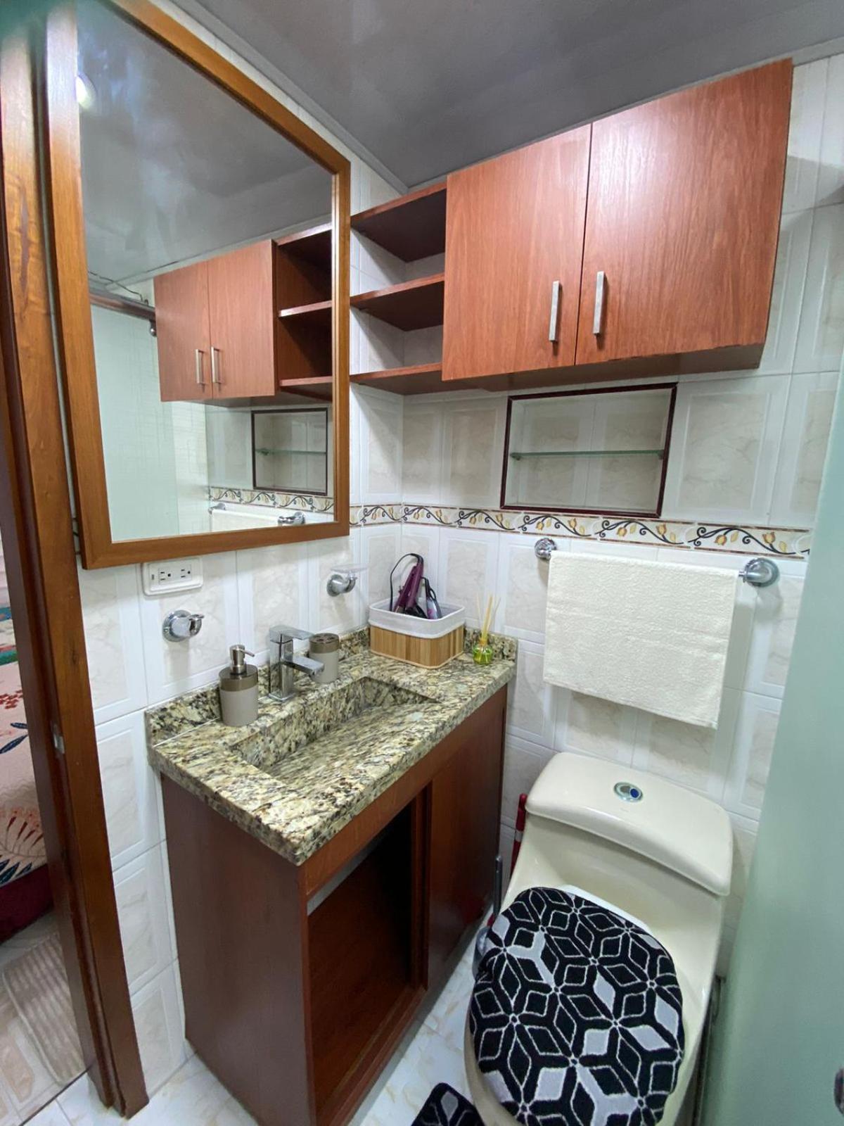 Cerca Al Aeropuerto Apartment Bogota